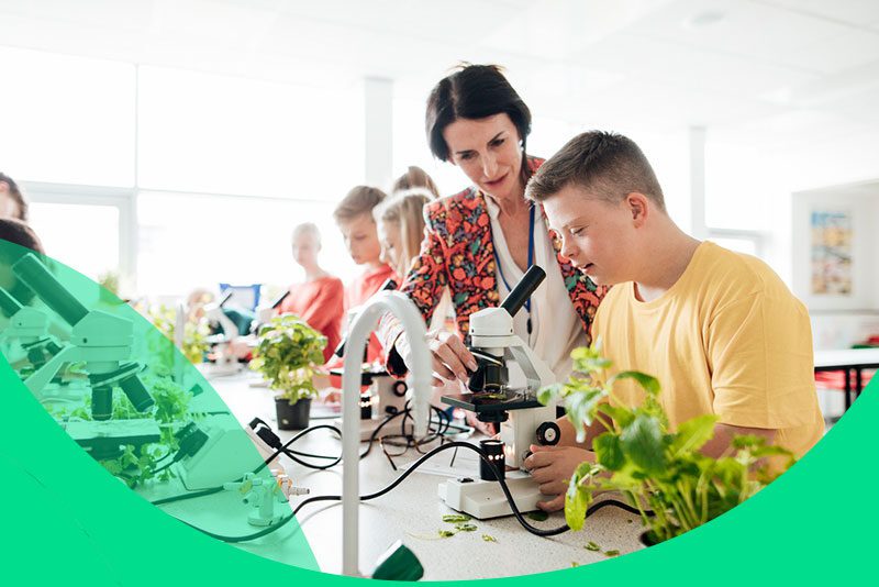 Teaching Science in US High Schools