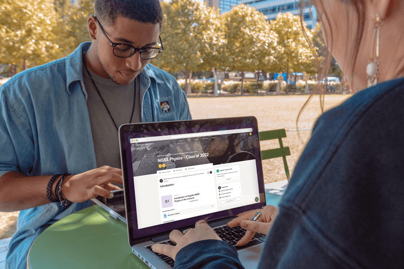 students-park-study-computer-kognity