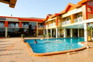 crismon-hotel